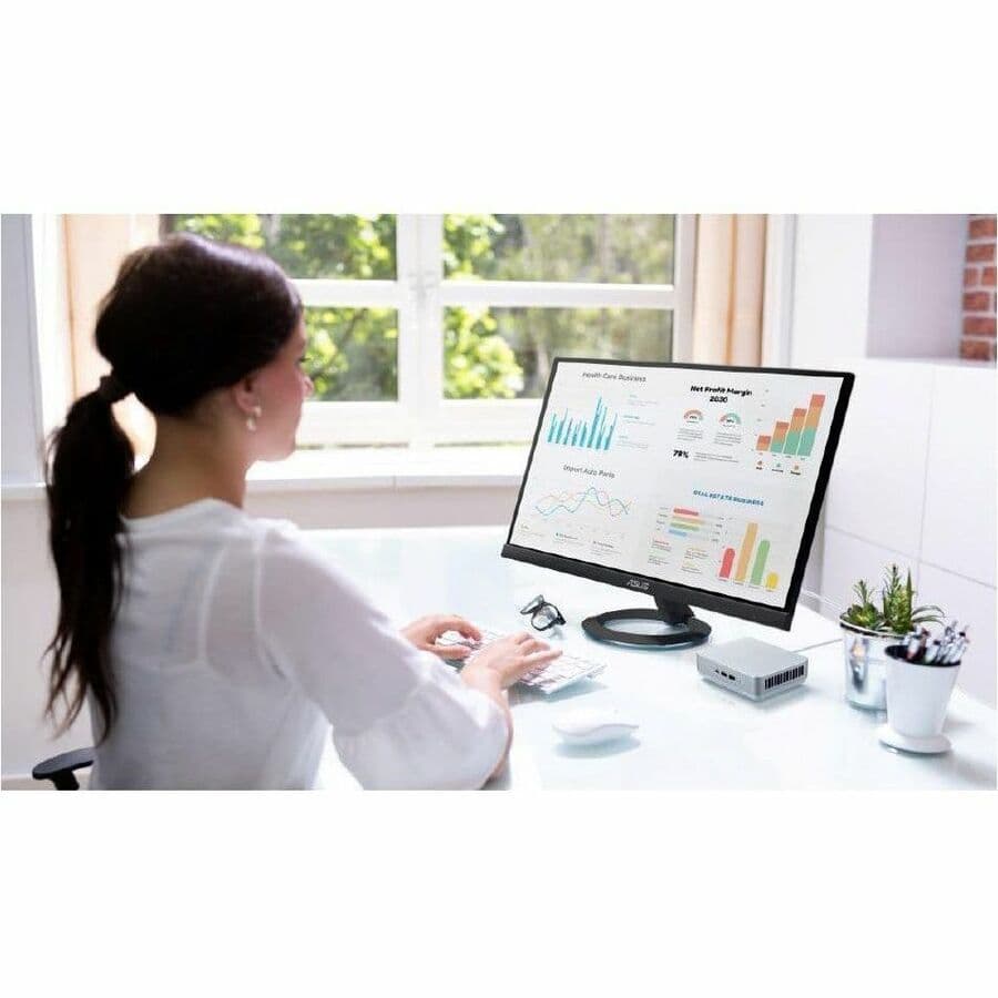 Cisco Partner Support Service for 24 x 7 technical support with 4-hour response and phone support