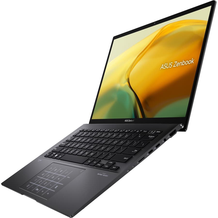 ASUS Zenbook 14 UM3402YA-DS71 with 2.8K OLED display and Ryzen 7 processor