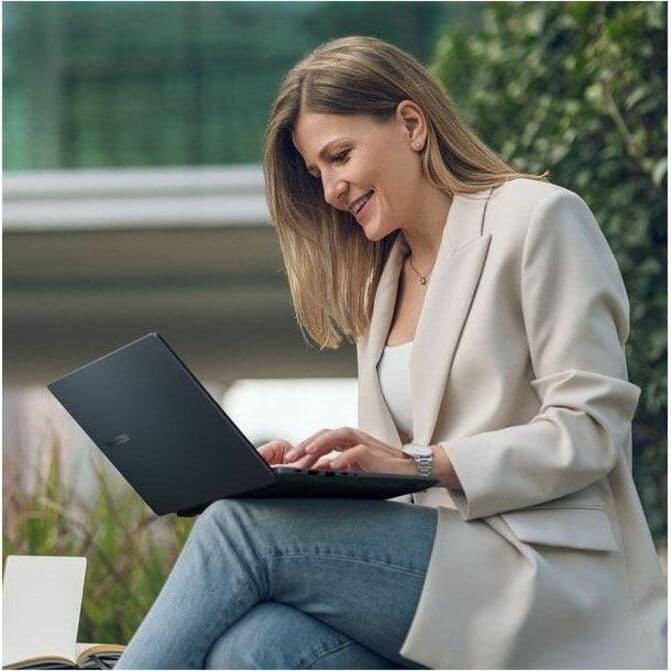 ASUS ExpertBook 14 business laptop with Core i7-1355U, 16 GB RAM, 512 GB SSD, and Full HD display