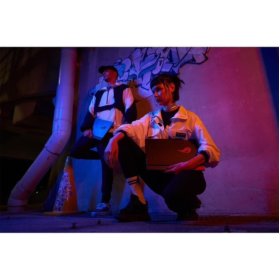 ASUS G713RW-IS96 17.3-inch WQHD laptop with AMD Ryzen 9 6900HX processor