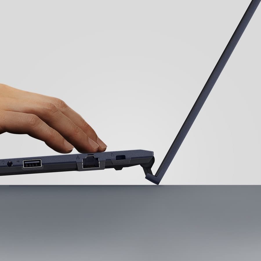 ASUS ExpertBook B1 B1500CEA-XH74 business laptop with 15.6-inch display and Intel Core i7 processor