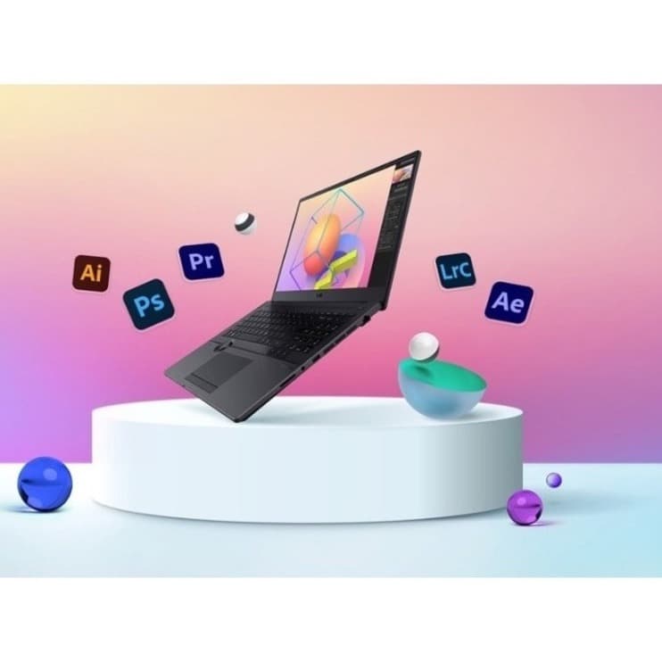 ASUS ProArt Studiobook 16 OLED laptop with Intel Core i7-12700H, 16 GB RAM, and 16-inch OLED display