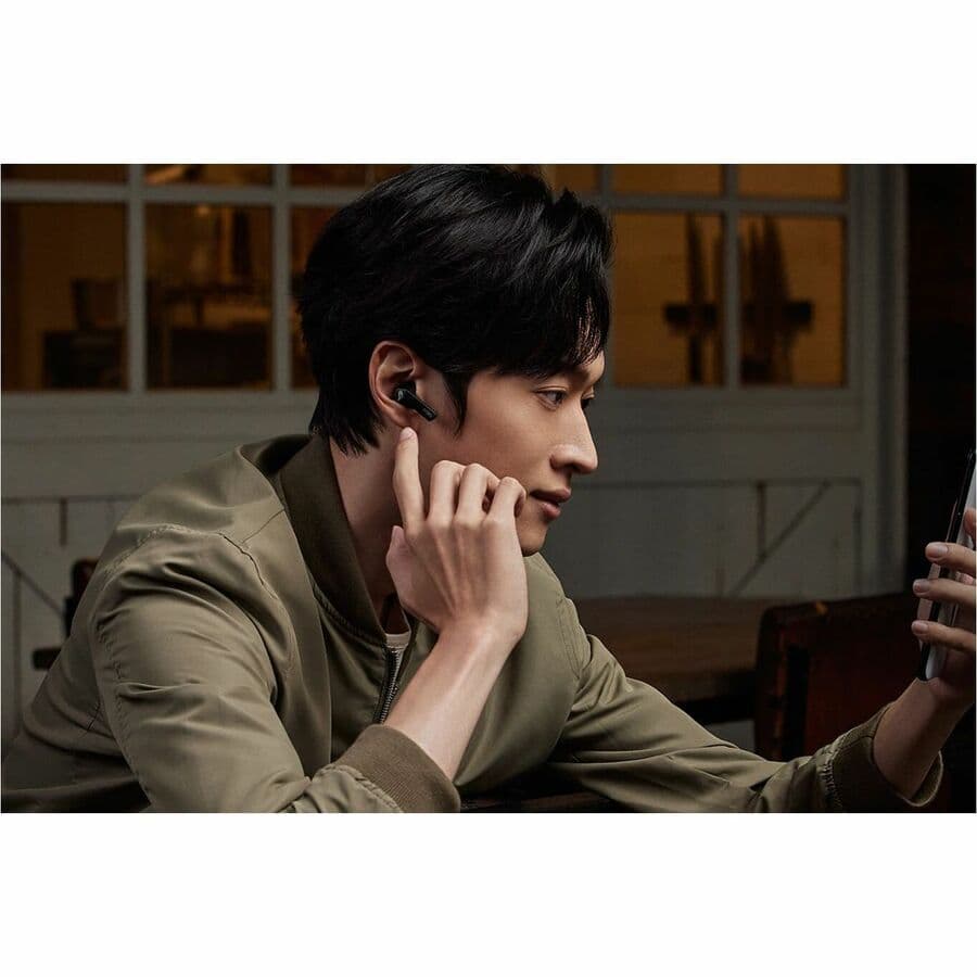 ASUS ROG Cetra True Wireless headset with 2.4 GHz and Bluetooth 5.3 connectivity