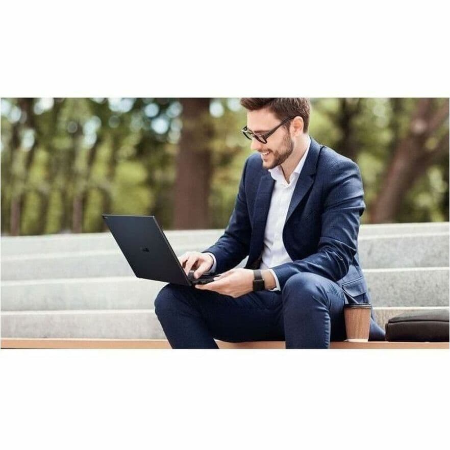 ASUS ExpertBook B5604CMA-XS76 business laptop with 16-inch WQXGA display