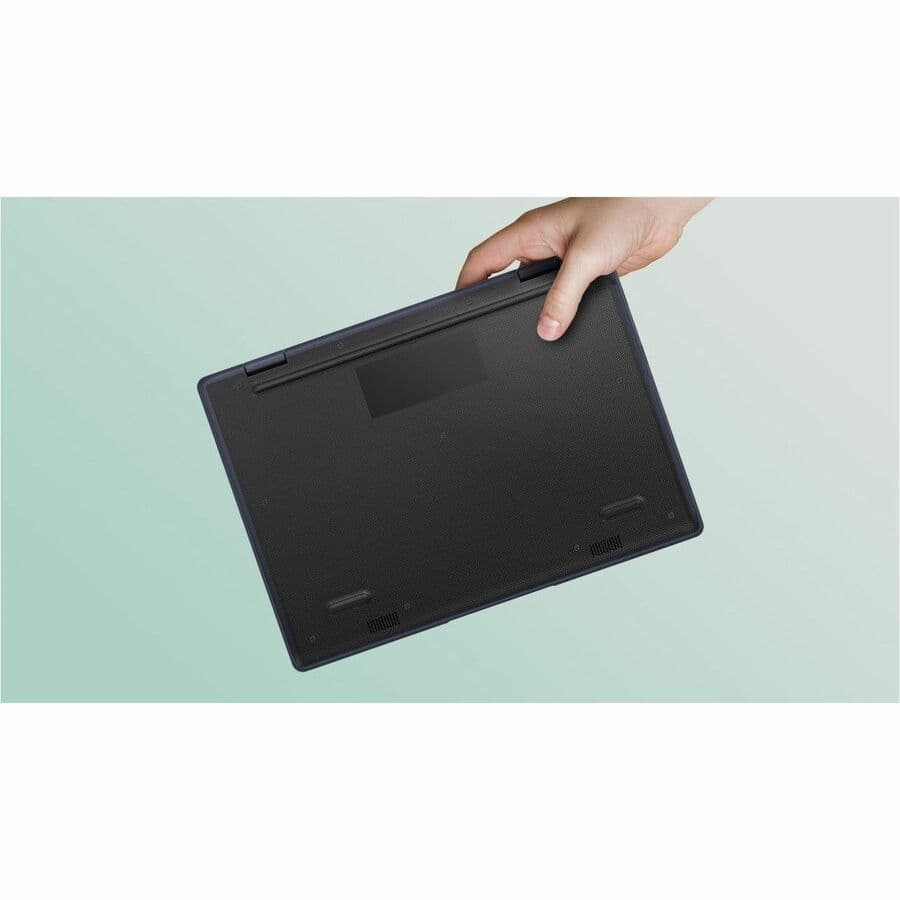 ASUS Chromebook CZ1204CM2A-YZ42T in grey with 12.2-inch WUXGA touchscreen