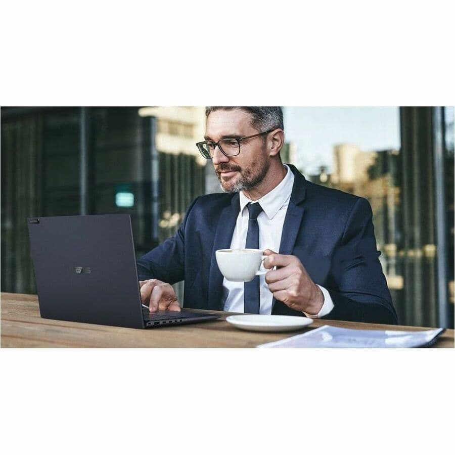 ASUS ExpertBook B9403CVA-XVE74 black 14-inch business laptop with WQXGA+ non-touch display