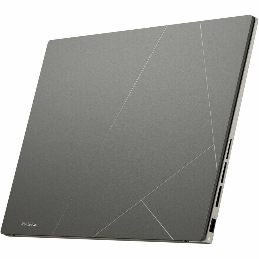 ASUS Zenbook UM3504DA-DS76 notebook with Ryzen 7 7735U, 32 GB RAM, and 1 TB SSD