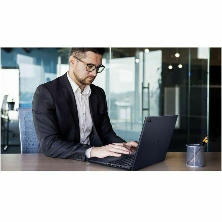 ASUS ExpertBook B5404CMA-XS76 business laptop with 14-inch WQXGA display in black